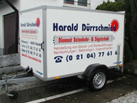 Anhänger zum Transport der Maschinen